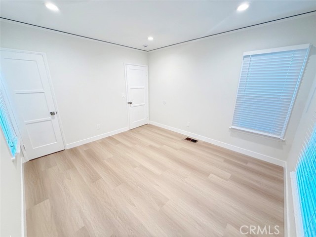 827 North Adams Street, 829 photo 17