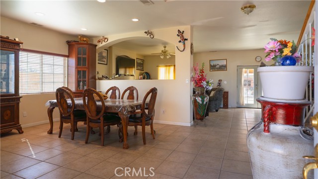 Detail Gallery Image 6 of 20 For 20325 87th, California City,  CA 93505 - 5 Beds | 3 Baths