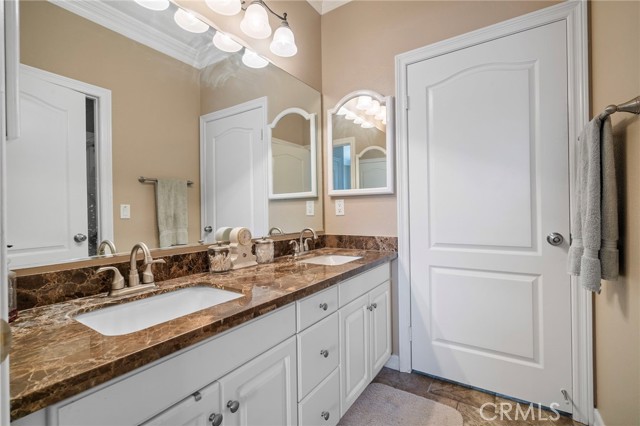 Detail Gallery Image 28 of 68 For 41713 Doverwood Ct, Lancaster,  CA 93536 - 5 Beds | 3/1 Baths