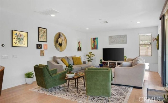 Detail Gallery Image 5 of 36 For 24523 Preston Ct, Lake Elsinore,  CA 92532 - 4 Beds | 3 Baths