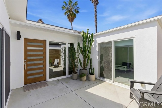 Detail Gallery Image 11 of 36 For 258 Walnut, Newport Beach,  CA 92663 - 3 Beds | 2 Baths