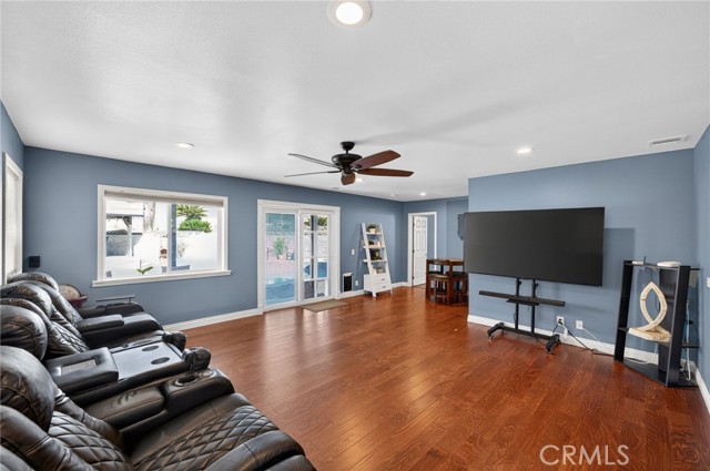 Detail Gallery Image 17 of 57 For 908 W Linden St., Ontario,  CA 91762 - 6 Beds | 3 Baths