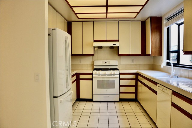 Detail Gallery Image 5 of 24 For 1151 Pine St #B,  South Pasadena,  CA 91030 - 3 Beds | 3 Baths