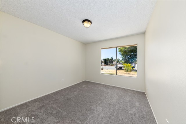 Detail Gallery Image 16 of 42 For 4850 Eclipse Ave, Jurupa Valley,  CA 91752 - 4 Beds | 2 Baths