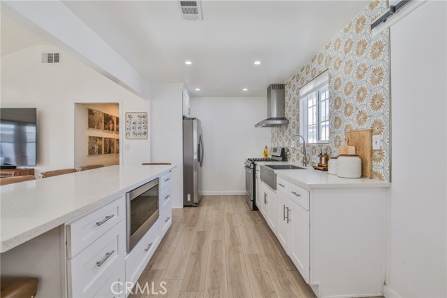 Detail Gallery Image 5 of 44 For 6805 Pioneer, Whittier,  CA 90606 - 3 Beds | 2 Baths