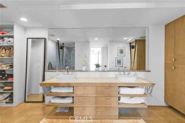 Detail Gallery Image 26 of 44 For 800 W 1st, Los Angeles,  CA 90012 - 2 Beds | 2/1 Baths