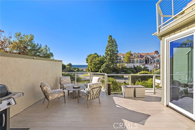 Detail Gallery Image 13 of 51 For 25 Lucerne St, Newport Beach,  CA 92660 - 3 Beds | 2/1 Baths