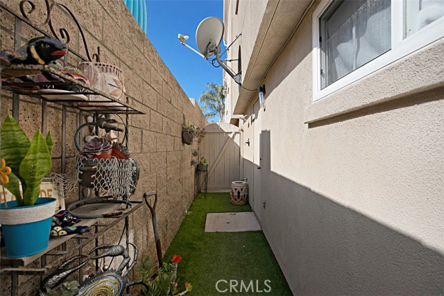 Detail Gallery Image 15 of 19 For 709 Sea Cottage Way, Oceanside,  CA 92054 - 2 Beds | 2/1 Baths