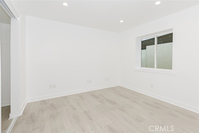 Detail Gallery Image 13 of 51 For 13631 Eldridge Ave, Sylmar,  CA 91342 - 4 Beds | 3 Baths