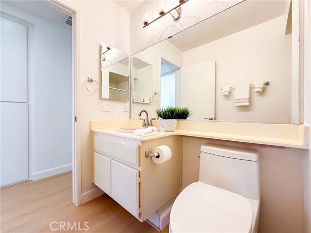 20725 E Crest Ln, Walnut CA: https://media.crmls.org/medias/7a580533-78bc-4c54-b00f-b34ed7224a66.jpg