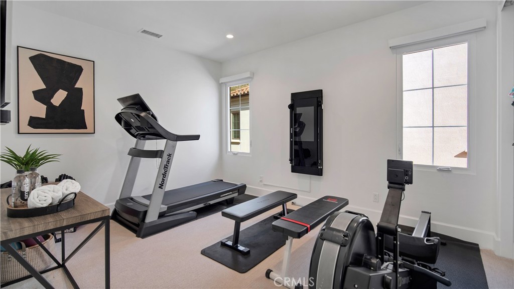 MLS #OC25256306 image #33