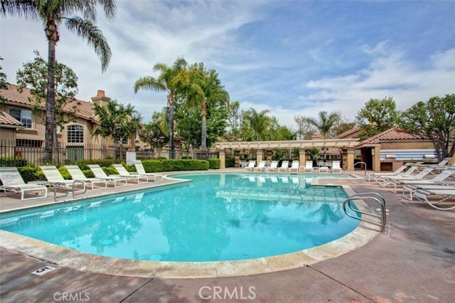 35 Wisteria Place, Aliso Viejo CA: https://media.crmls.org/medias/7a5a4548-5d7d-4d11-800b-8656925d01b2.jpg