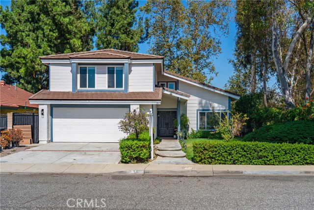 Detail Gallery Image 1 of 38 For 35 Old Wood Rd, Pomona,  CA 91766 - 4 Beds | 2/1 Baths