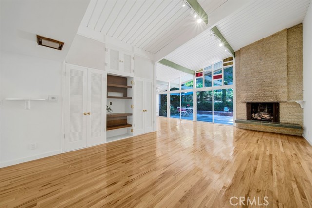 Detail Gallery Image 8 of 24 For 3307 Ledgewood, Los Angeles,  CA 90068 - 3 Beds | 2/1 Baths