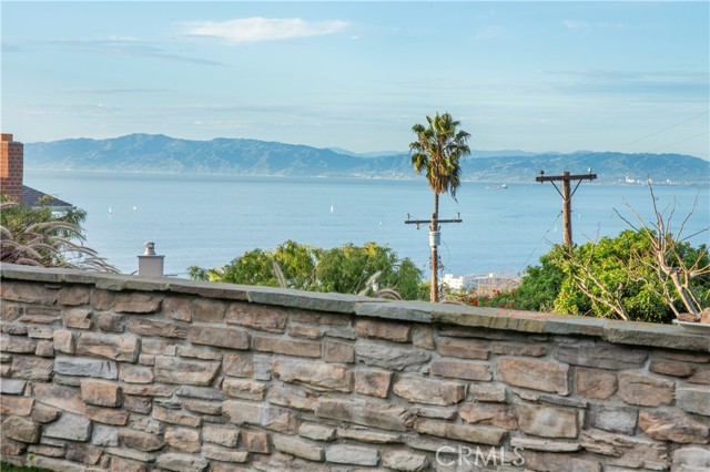 Detail Gallery Image 39 of 48 For 229 via Pasqual, Redondo Beach,  CA 90277 - 4 Beds | 4 Baths