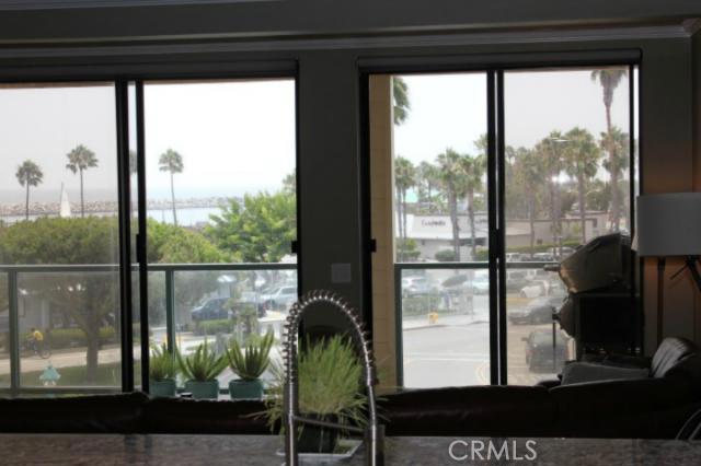 140 The Village, Redondo Beach, California 90277, 1 Bedroom Bedrooms, ,1 BathroomBathrooms,Residential,Sold,The Village,SB14184276