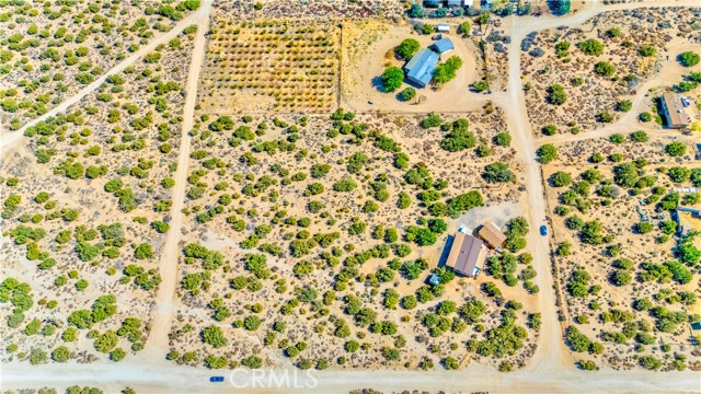 Detail Gallery Image 10 of 11 For 2142 Cbs (Trinity) Ln, Pinon Hills,  CA 92372 - 2 Beds | 2 Baths