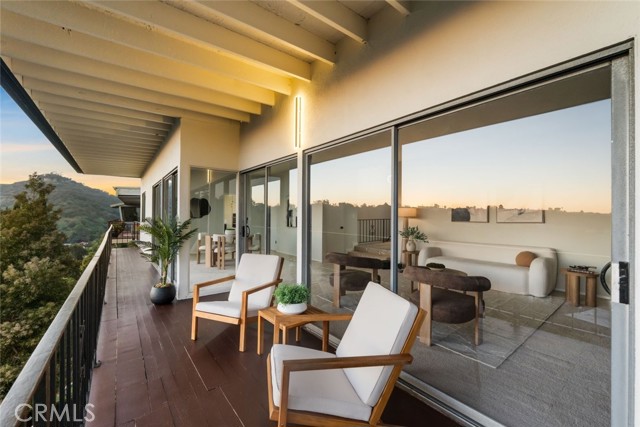 Detail Gallery Image 49 of 75 For 7426 Mulholland Dr, Los Angeles,  CA 90046 - 2 Beds | 2 Baths