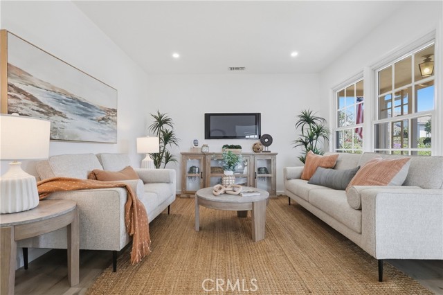 Detail Gallery Image 6 of 37 For 22415 Redbeam Ave, Torrance,  CA 90505 - 3 Beds | 2 Baths