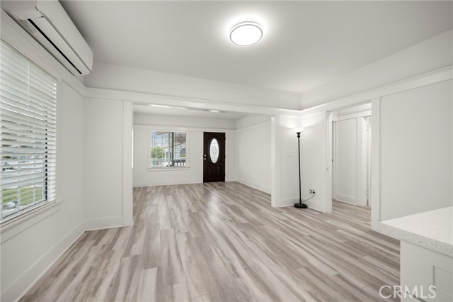 Detail Gallery Image 5 of 23 For 29 W Zane St, Long Beach,  CA 90805 - 3 Beds | 1 Baths