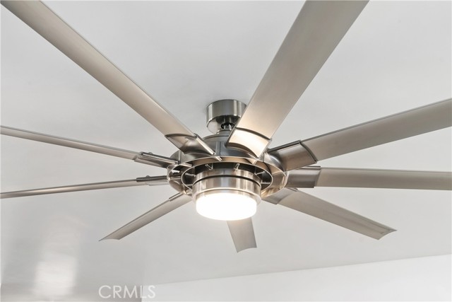 Detail Gallery Image 5 of 13 For 527 Cedar 2e,  Long Beach,  CA 90802 - 2 Beds | 1 Baths