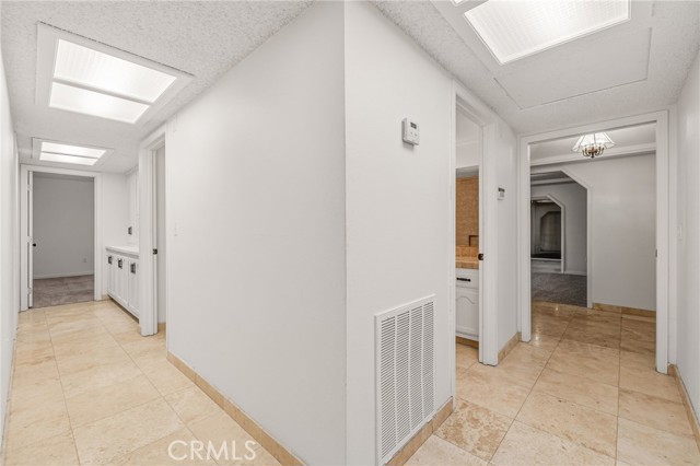 Detail Gallery Image 20 of 75 For 43041 Mayberry, Hemet,  CA 92544 - 5 Beds | 3 Baths