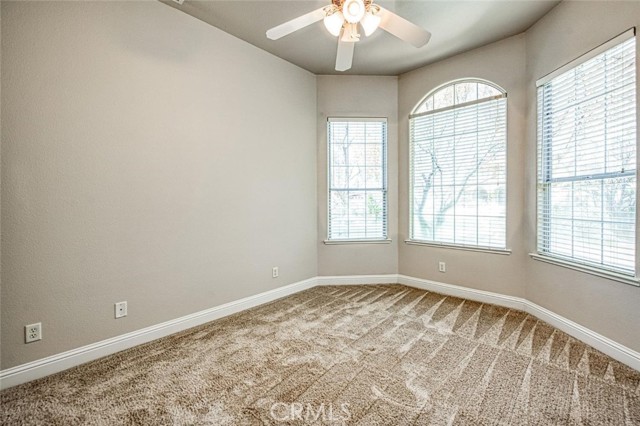 Detail Gallery Image 17 of 28 For 12437 N via Tuscania, Clovis,  CA 93619 - 5 Beds | 3/1 Baths