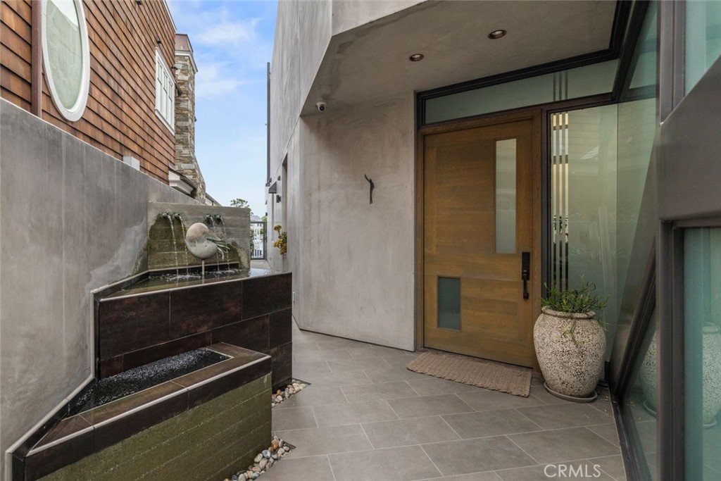 7a6165fb 8819 4a6d 8fd6 Ae4b45f2ee58