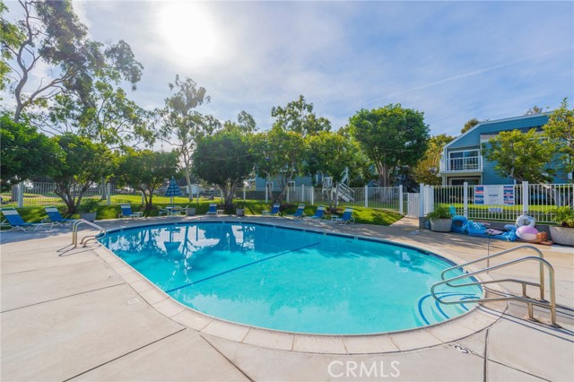 Detail Gallery Image 30 of 38 For 6020 Bixby Village #63,  Long Beach,  CA 90803 - 1 Beds | 1 Baths