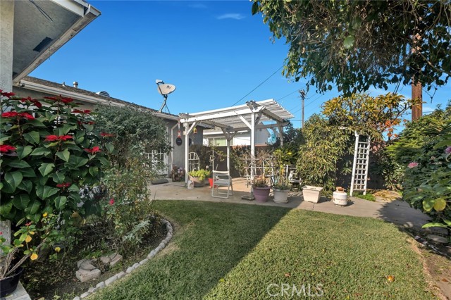 13406 Lancelot Avenue, Norwalk CA: https://media.crmls.org/medias/7a6281c4-43cb-41d2-95b3-5a5ab94756b6.jpg