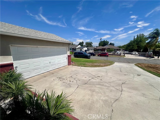 Detail Gallery Image 4 of 15 For 836 N Millard Ave, Rialto,  CA 92376 - 3 Beds | 1/1 Baths