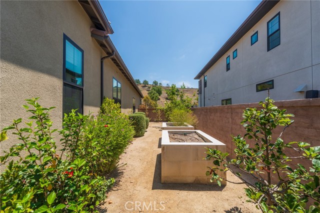33621 Paseo Eternidad, San Juan Capistrano CA: https://media.crmls.org/medias/7a6407f6-d682-48e2-9ff1-5c59a164020a.jpg