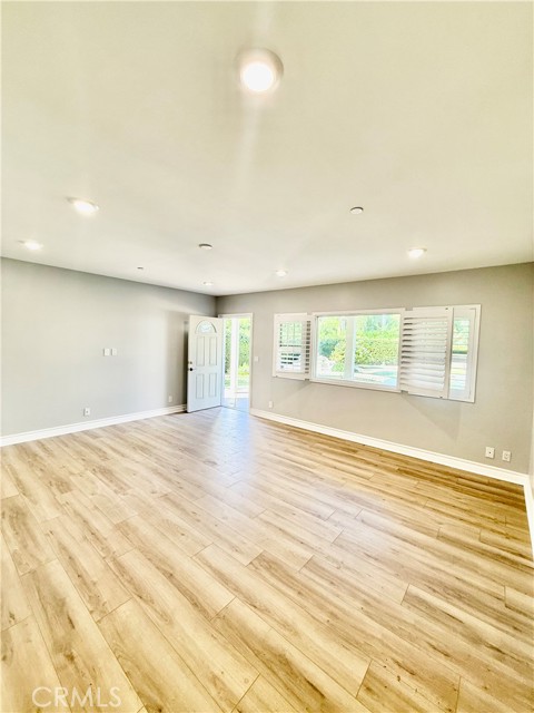 Detail Gallery Image 3 of 12 For 18822 Vintage, Northridge,  CA 91324 - 1 Beds | 1 Baths