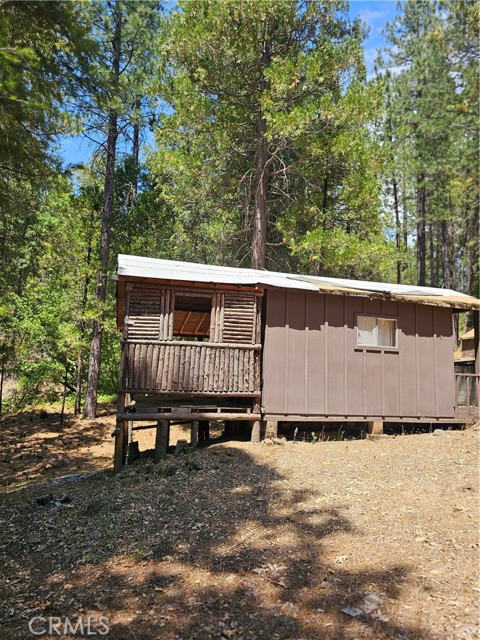 Detail Gallery Image 1 of 7 For 15824 Valhalla Dr, Oak Run,  CA 96069 - 1 Beds | 1 Baths