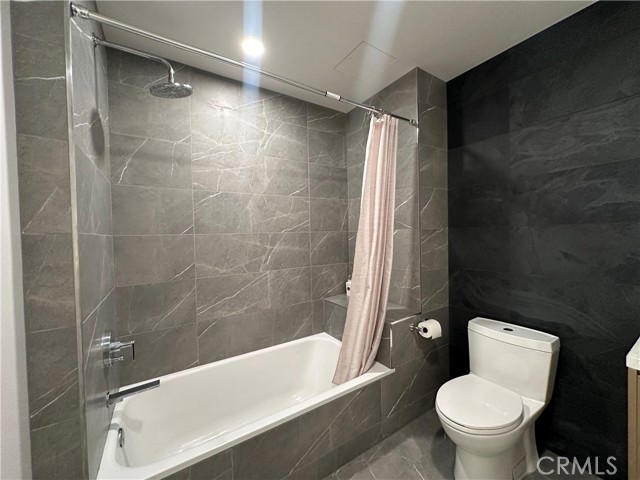 Detail Gallery Image 12 of 14 For 400 S Broadway #1002,  Los Angeles,  CA 90013 - 1 Beds | 1 Baths