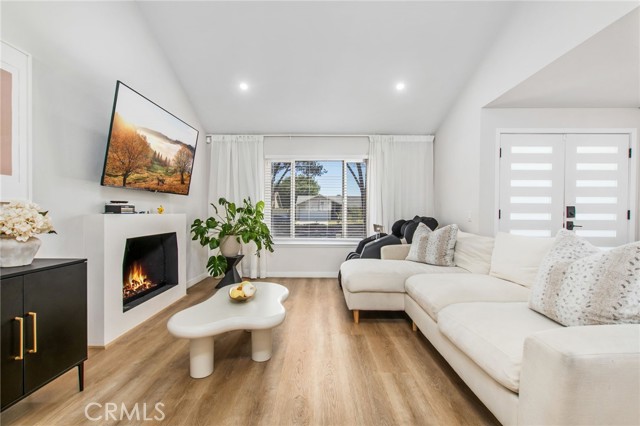 Detail Gallery Image 7 of 46 For 42665 San Julian Pl, Temecula,  CA 92592 - 4 Beds | 2 Baths