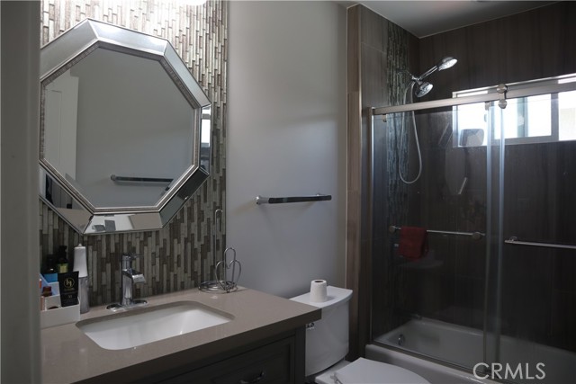 Detail Gallery Image 9 of 17 For 1532 S Mayo Ave, Compton,  CA 90221 - 3 Beds | 2 Baths