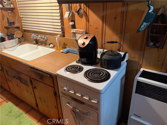 Detail Gallery Image 8 of 8 For 65807 N Boa Dr, Crestline,  CA 92325 - 2 Beds | 1 Baths