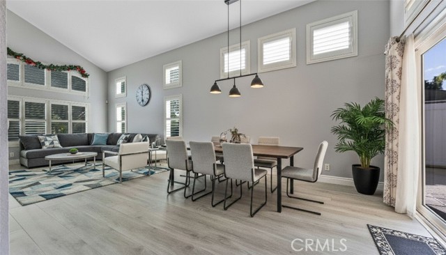 8377 Yarrow Lane, Riverside CA: https://media.crmls.org/medias/7a6b0de6-9236-44a3-b92a-a4dad8c63b72.jpg