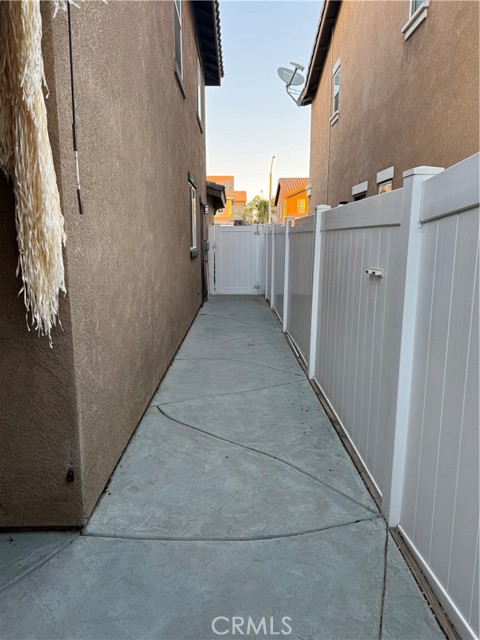 Detail Gallery Image 29 of 29 For 567 Botan St, Perris,  CA 92571 - 4 Beds | 2/1 Baths