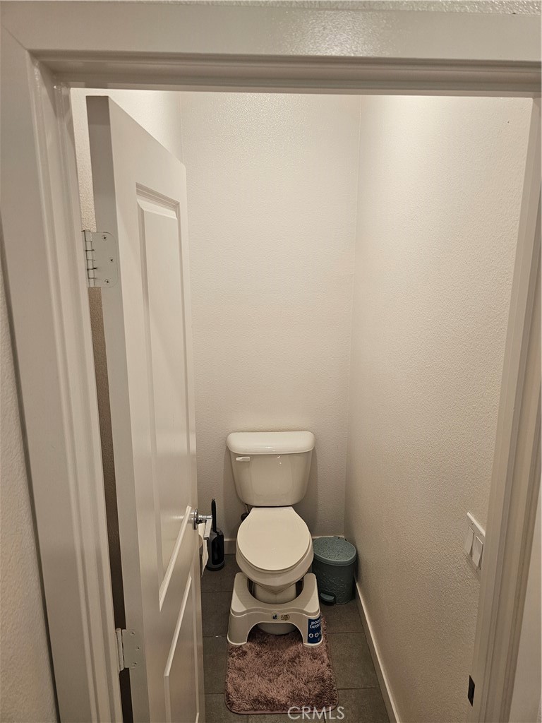 https://media.crmls.org/medias/7a6b583a-5eef-448c-9b4c-e45a802eb66b.jpg?preset=X-Large