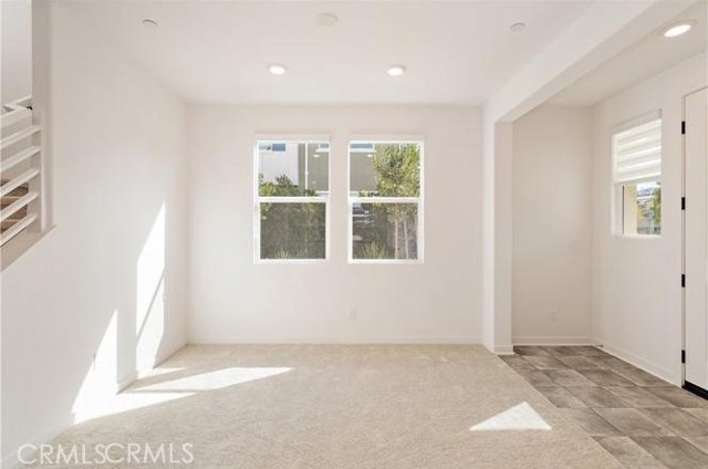 Detail Gallery Image 9 of 34 For 3962 Lavine Way #111,  Corona,  CA 92883 - 3 Beds | 2/1 Baths