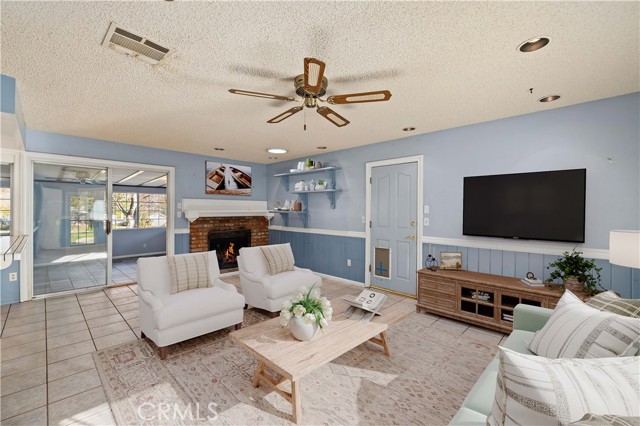 3871 Acton Avenue, Acton CA: https://media.crmls.org/medias/7a6c56bf-9a5b-4f91-bdc1-3c902a5729de.jpg