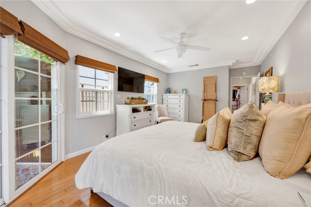 Detail Gallery Image 18 of 43 For 3374 Floyd, Los Angeles,  CA 90068 - 3 Beds | 2 Baths