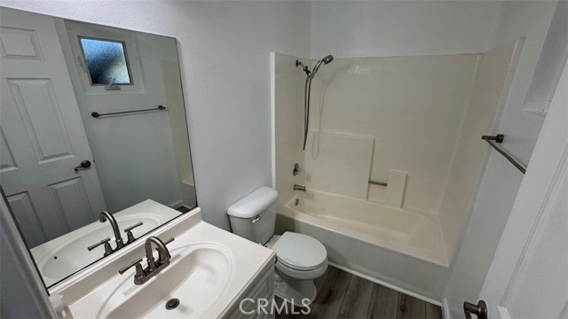 Image 6 of 11 For 760 Rimpau  202