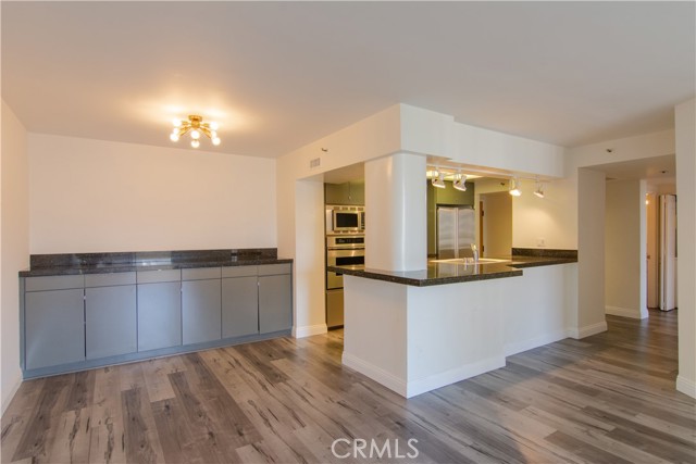 Detail Gallery Image 9 of 27 For 600 W 9th #1114,  Los Angeles,  CA 90015 - 2 Beds | 2 Baths