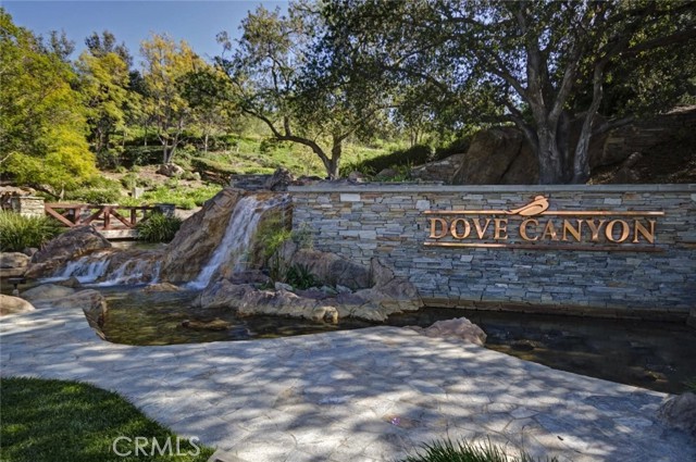 30 Muirfield, Rancho Santa Margarita CA: https://media.crmls.org/medias/7a6db13f-cfb8-4a90-9652-07f6880ba557.jpg