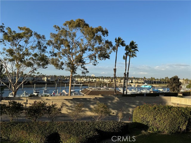 Detail Gallery Image 17 of 18 For 5211 Marina Pacifica Dr #229,  Long Beach,  CA 90803 - 1 Beds | 1 Baths