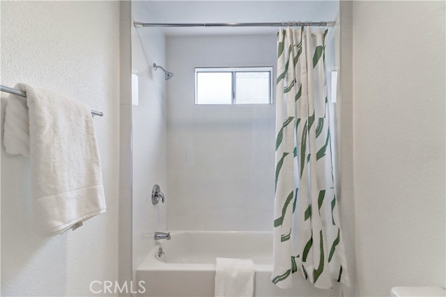 Detail Gallery Image 5 of 18 For 8200 Priscilla, Downey,  CA 90242 - 4 Beds | 2 Baths