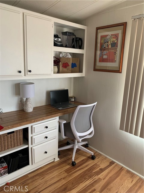 Detail Gallery Image 12 of 23 For 1300 W. Menlo Ave #70,  Riverside,  CA 92543 - 2 Beds | 2 Baths
